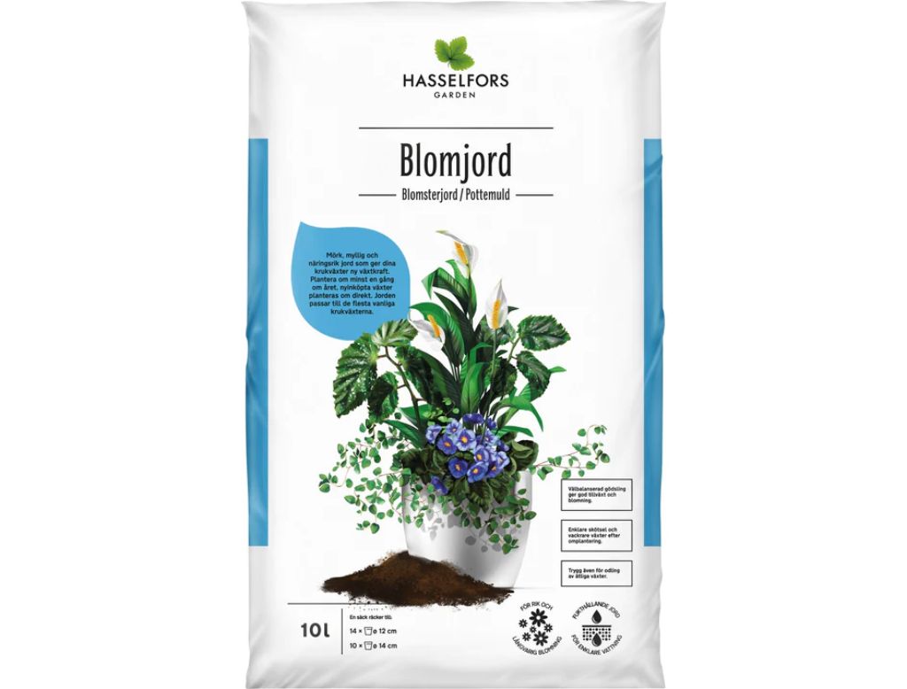 Hasselfors Garden Blomjord 10L med näringsrik jord för blomväxter.